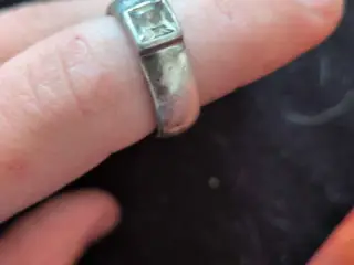 Ægte ring