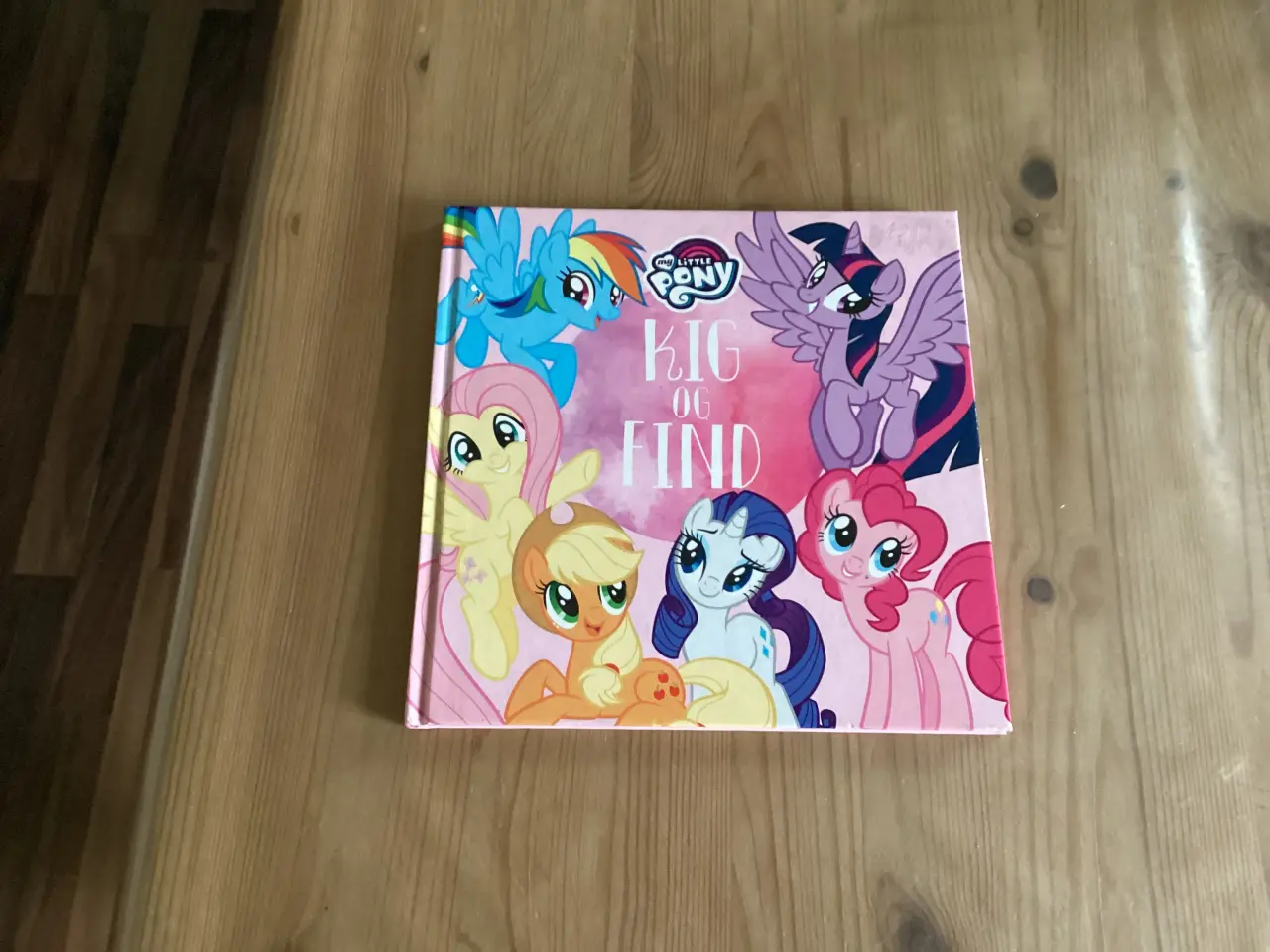 Billede 5 - My Little Pony Bøger, Dragt