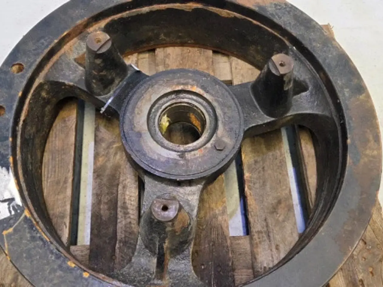 Billede 12 - New Holland BB9060S Svinghjul 87721200