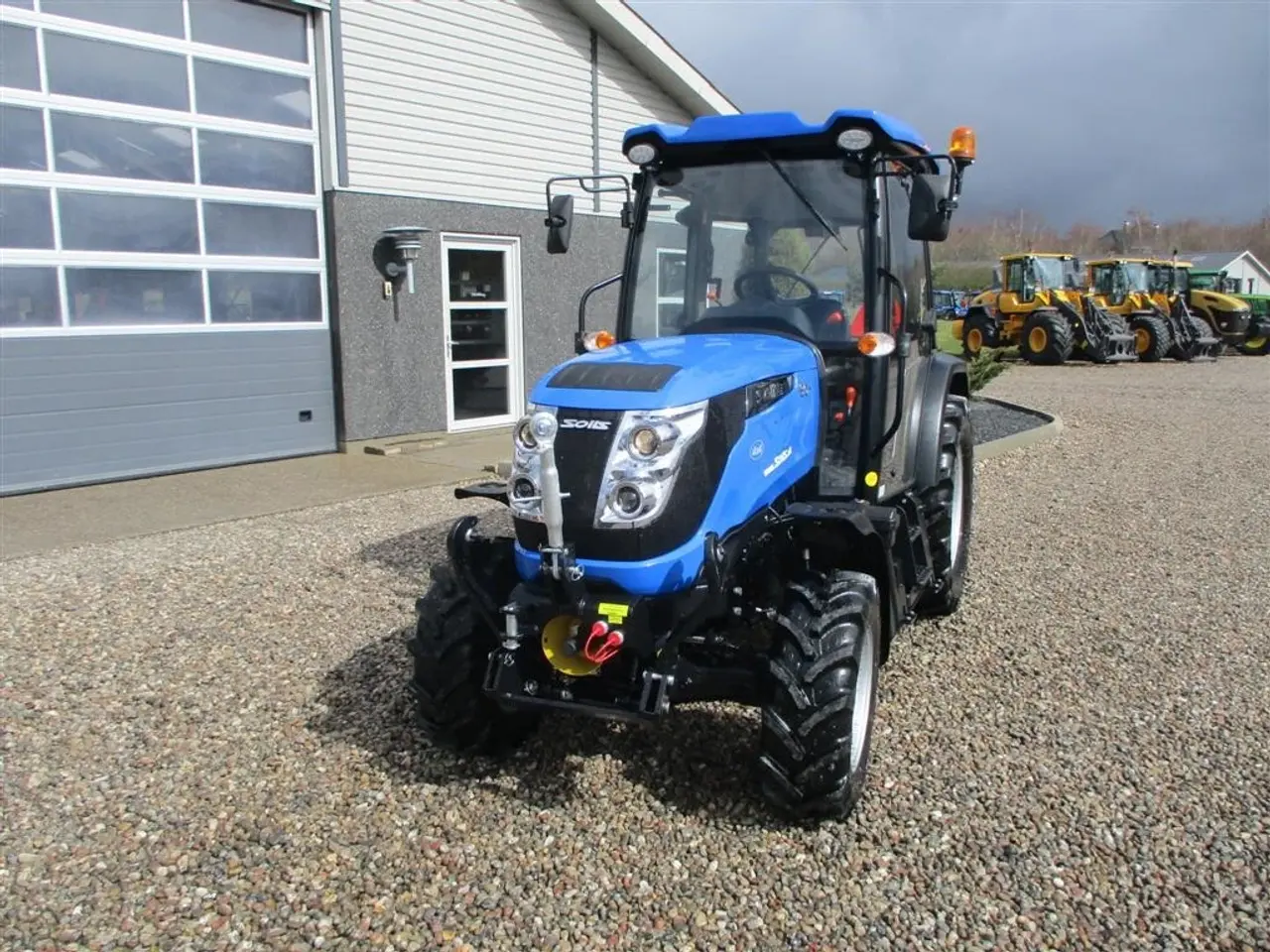 Billede 14 - - - - Folger 1800kg frontlift og Folger front PTO med 1000omd