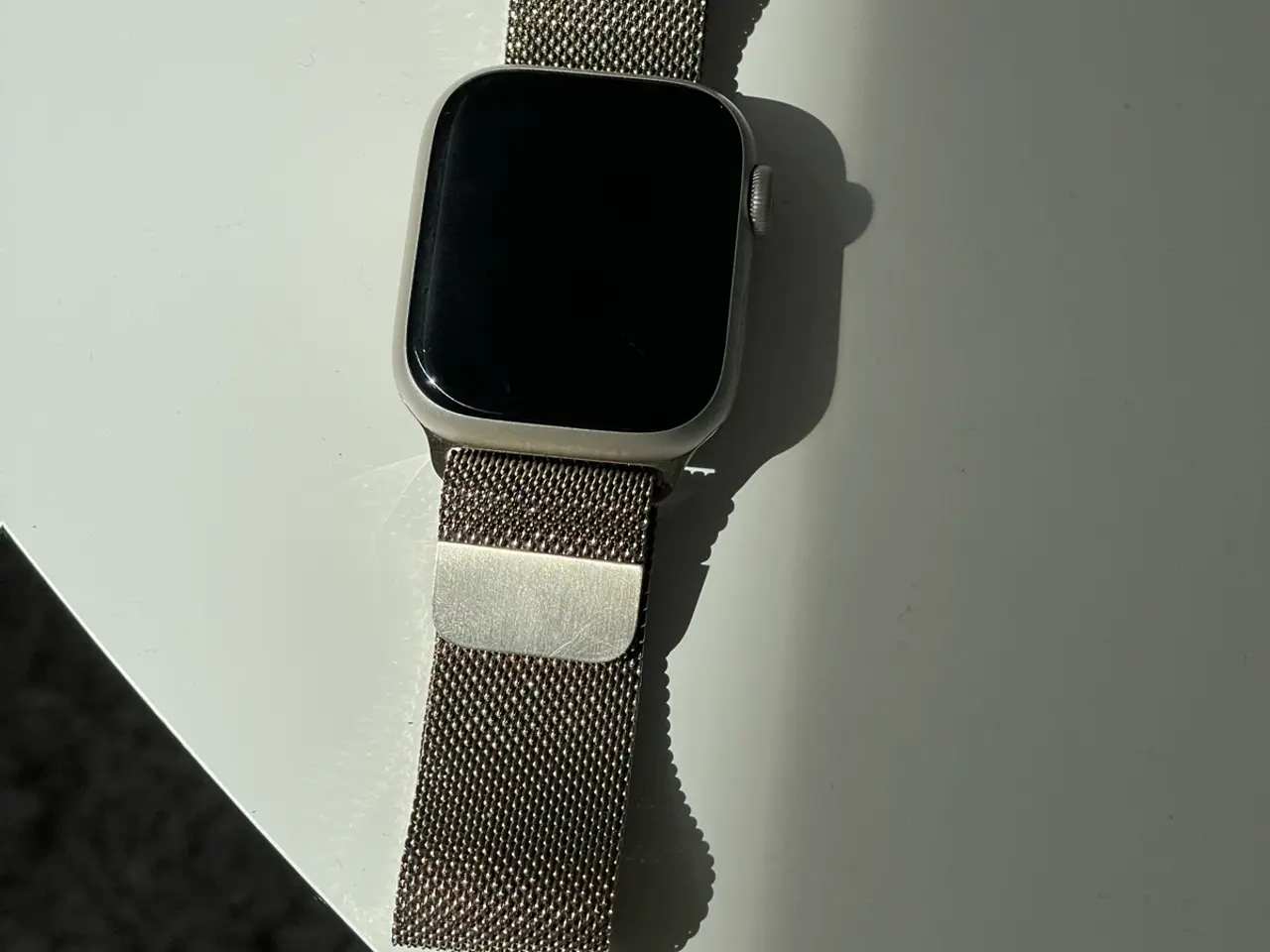 Billede 2 - Apple Watch Series 8 GPS Starlight + original Mila