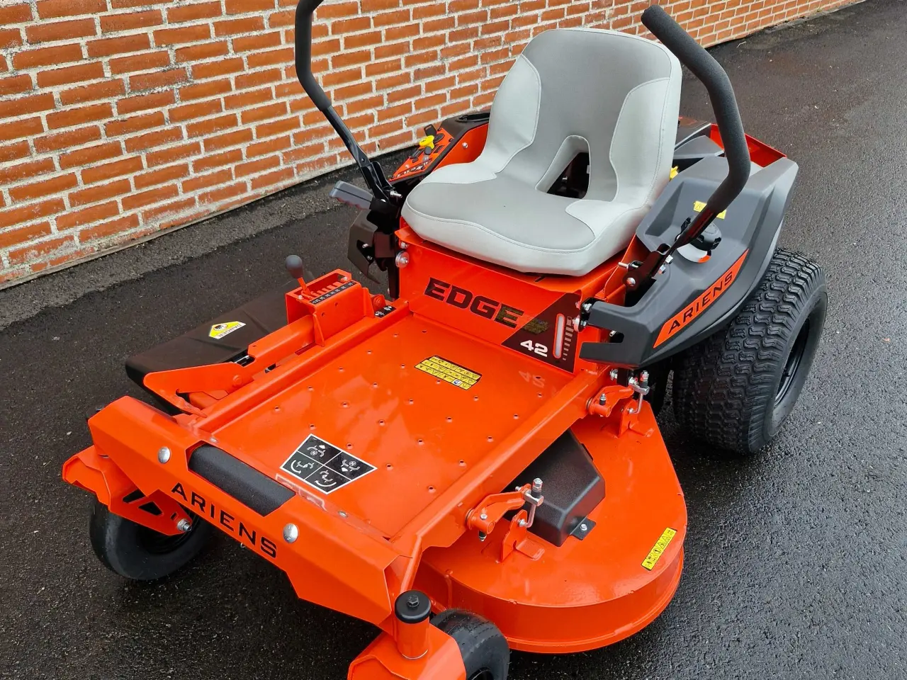 Billede 1 - Ariens EDGE Zero-Turn (Ex. moms)