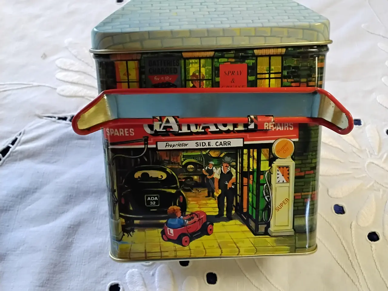 Billede 7 - Dåse formet som en garage - vintage - super stand