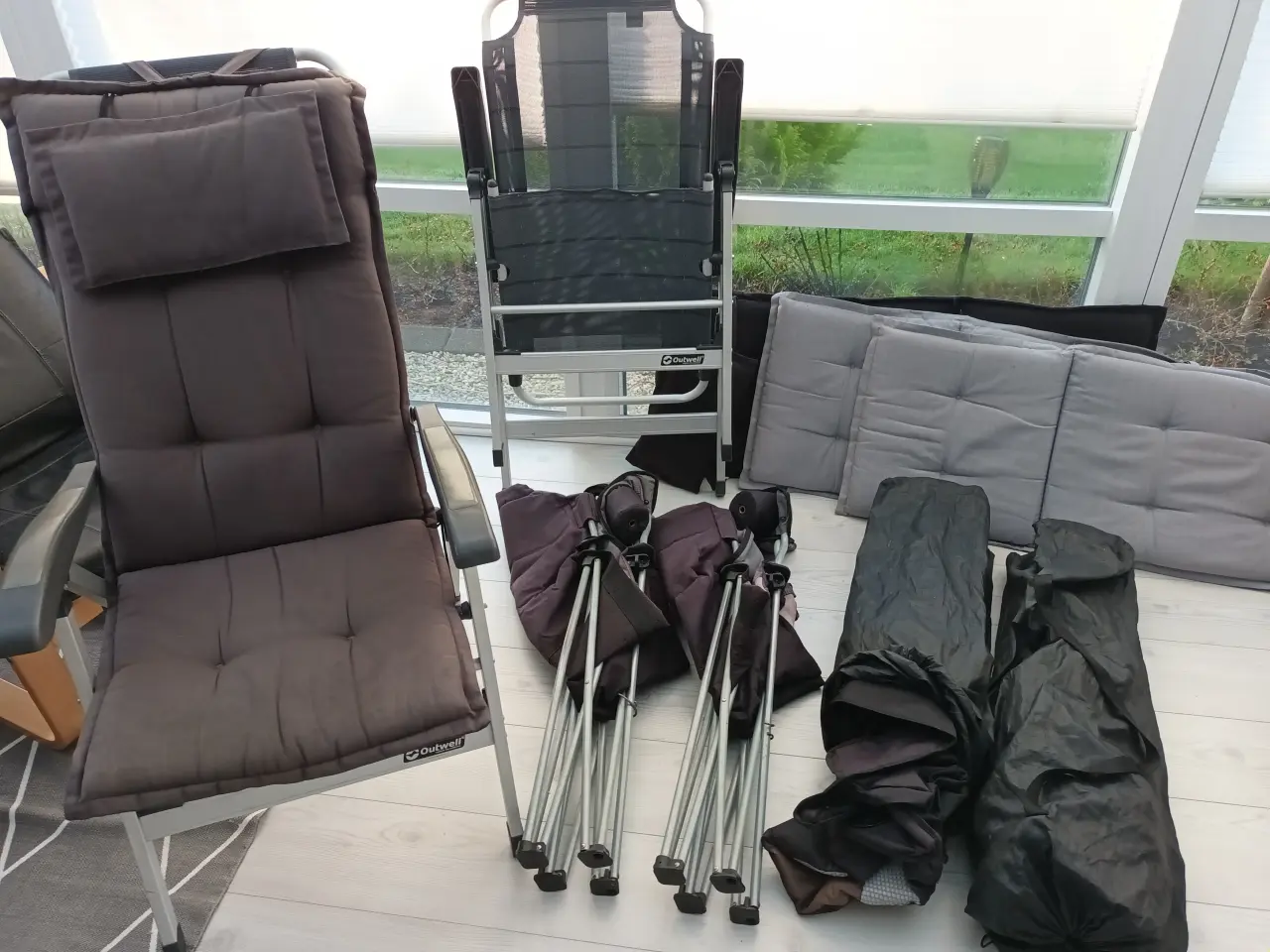Billede 3 - Campingudstyr.