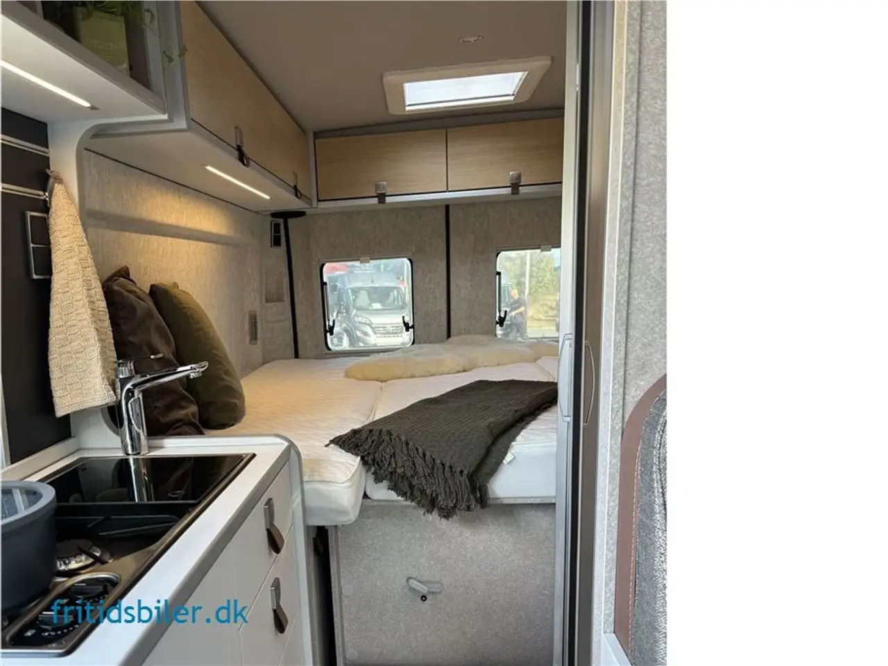 Billede 7 - 2024 - Hymer Yosemite   Hymer Yosemite med alt udstyr under 6 m med langsgående senge