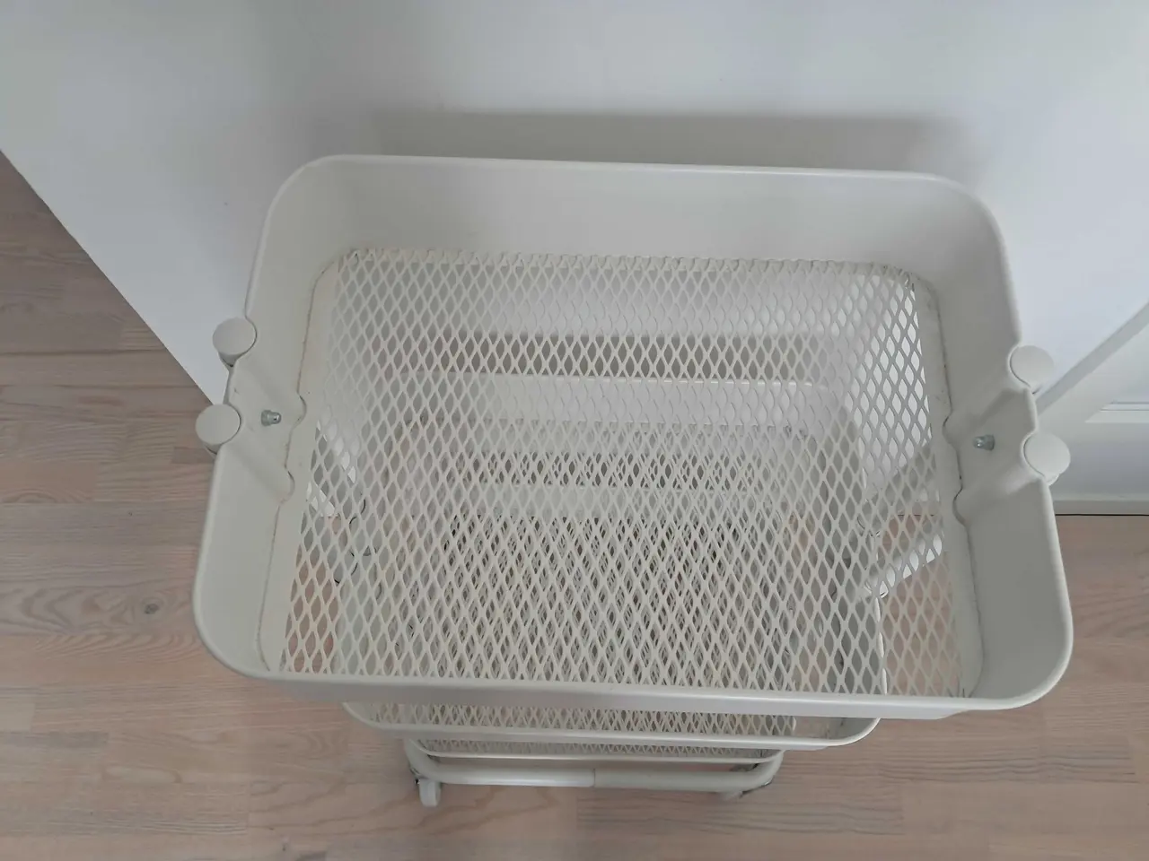 Billede 2 - IKEA, RÅSKOG Rullebord, hvid