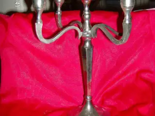 5 armet stage