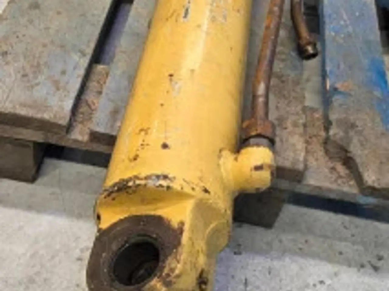 Billede 15 - Ford 675D Cylinder F1NNB577BA