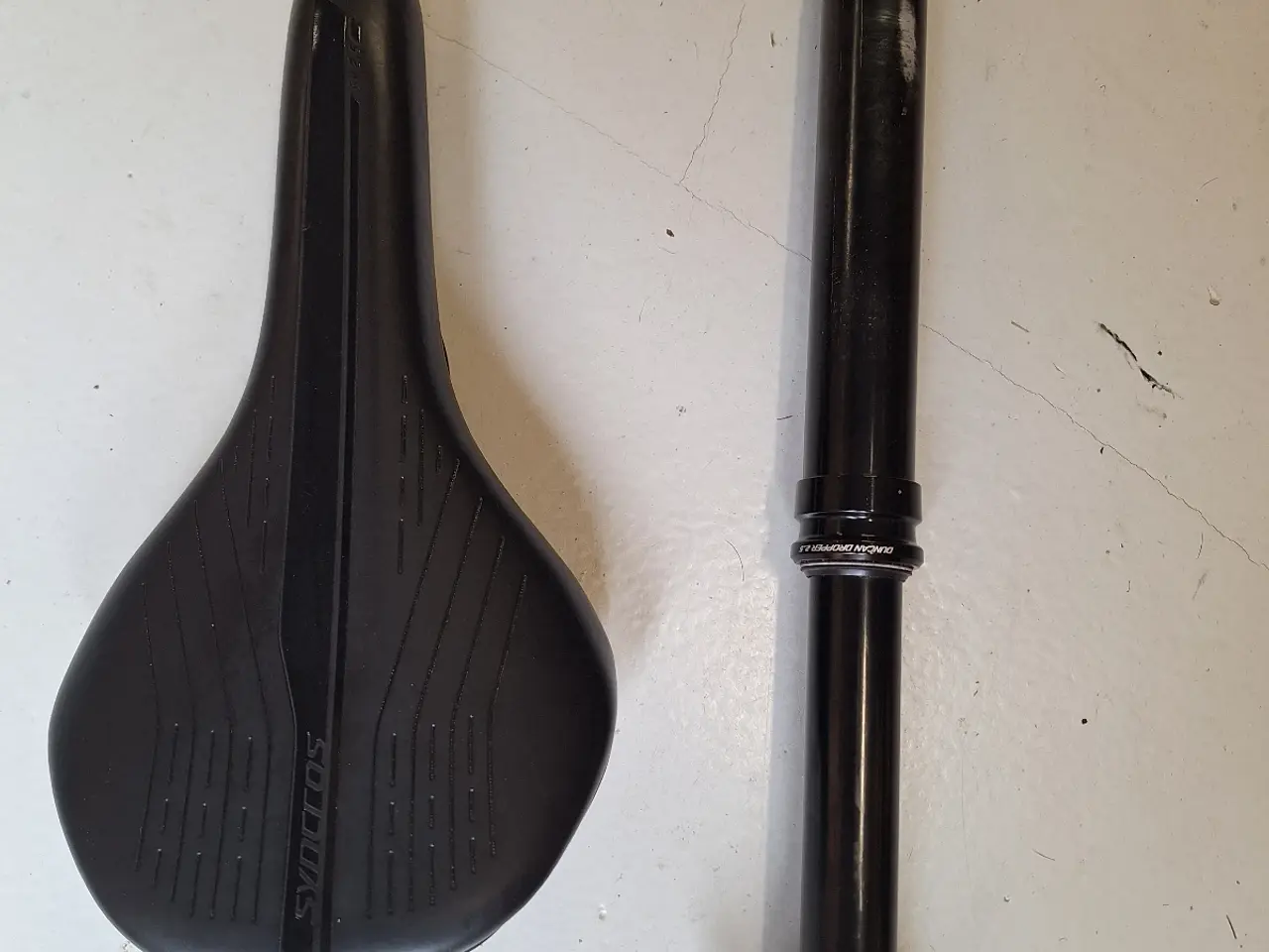 Billede 1 - Dropper post plus saddel 