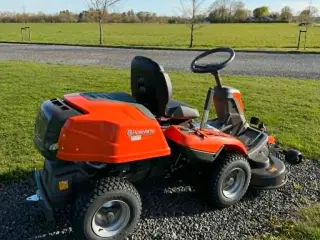Husqvarna R214Ts havetraktor