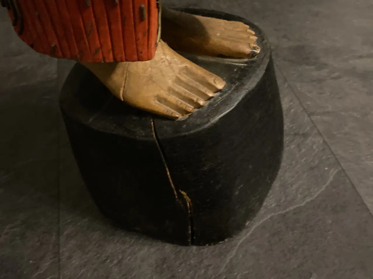 Billede 6 - Træskulptur kvinde 