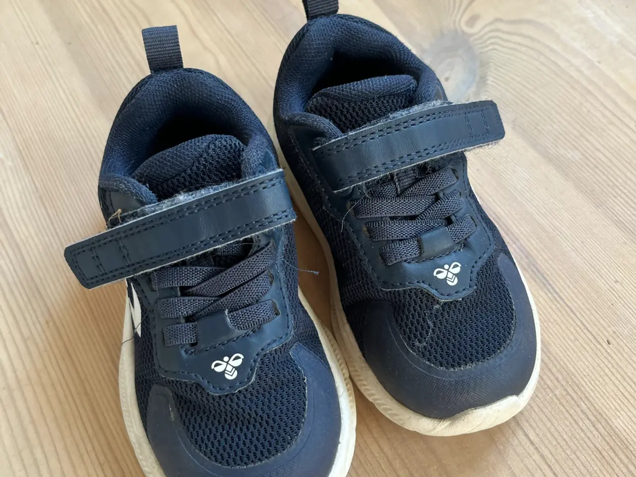 Billede 1 - Blå hummel sko str. 24