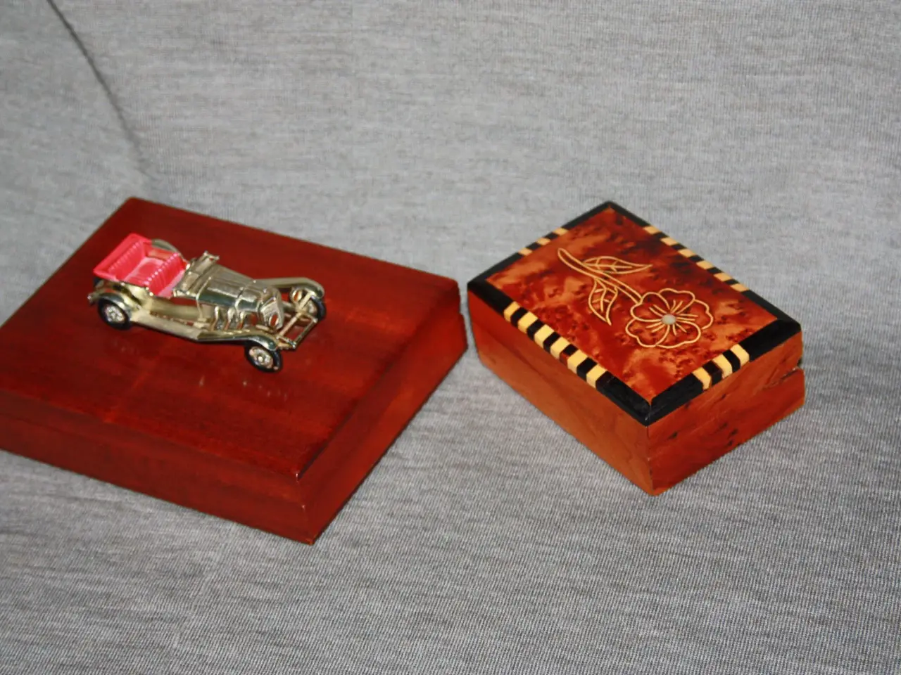 Billede 1 - Lille træ skrin 10,5 cm x 7 cm x 4,5 cm