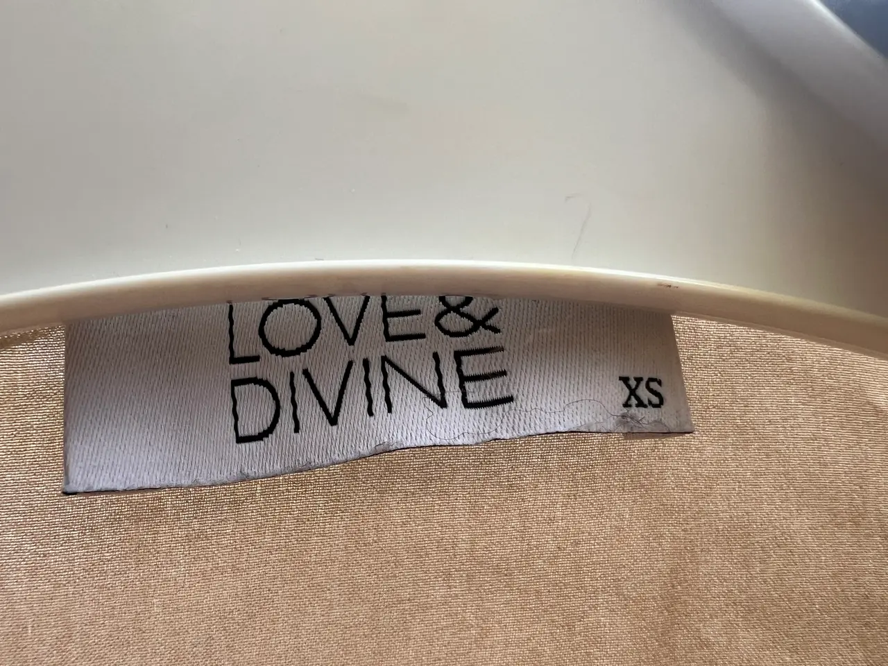 Billede 7 - Love & Devine Skjortebluse m/Flæser v/Ærmet (Str. 