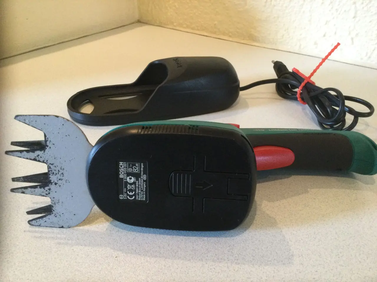 Billede 3 - BOSCH TRIMMER M/OPLADER
