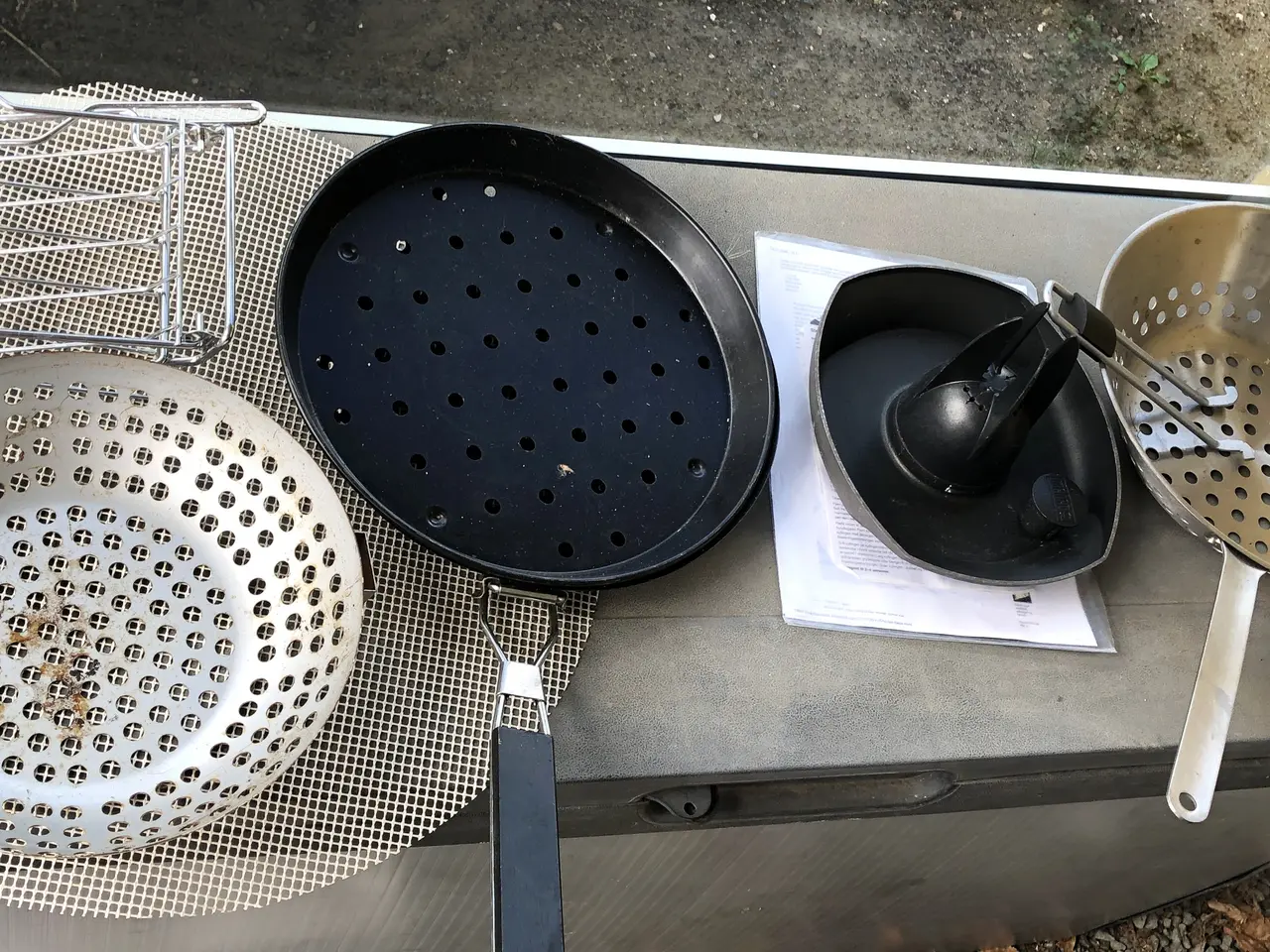 Billede 3 - Weber Gasgrill med låg og sideborde