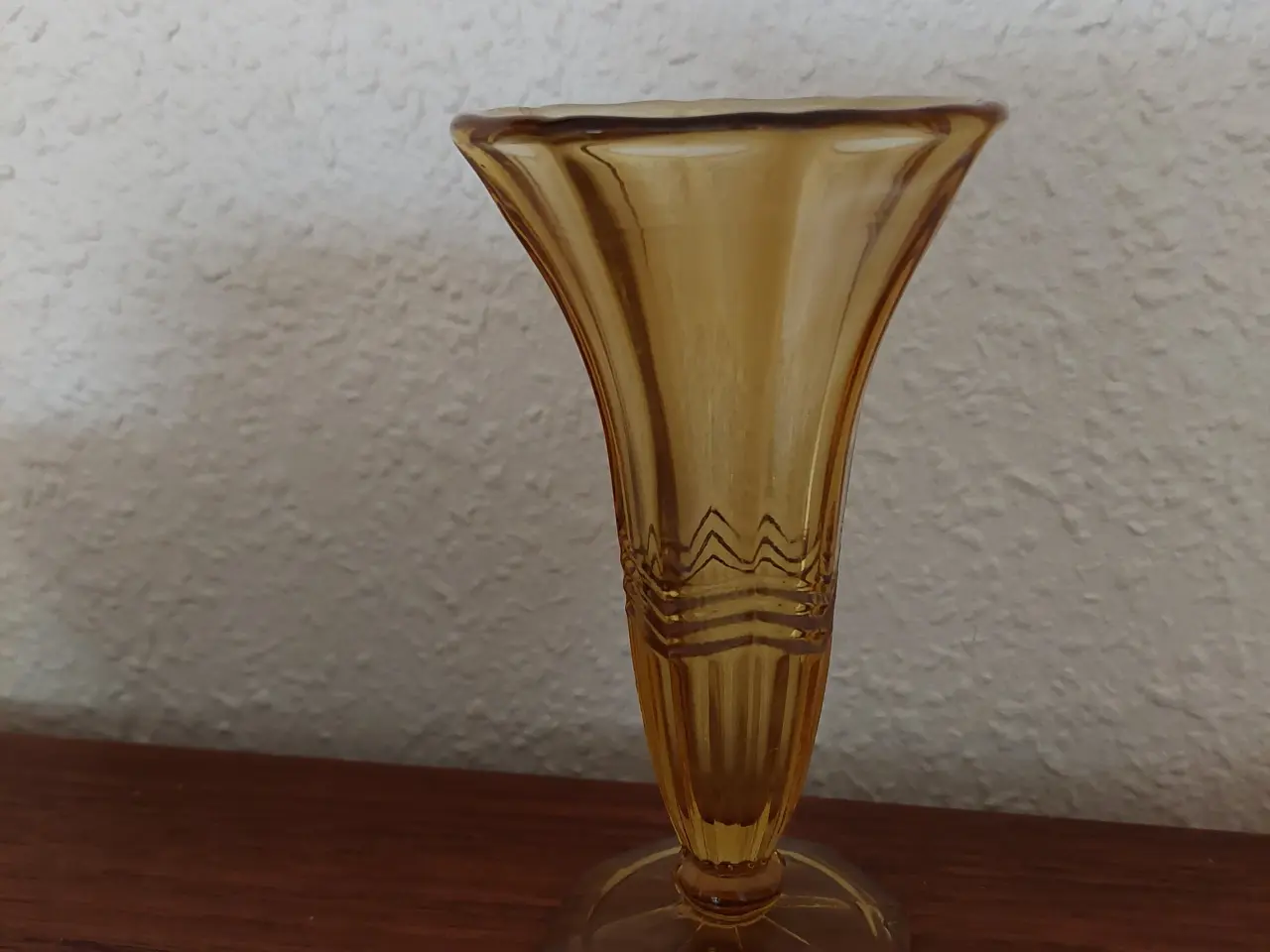 Billede 1 - Vase. Af ældre dato.