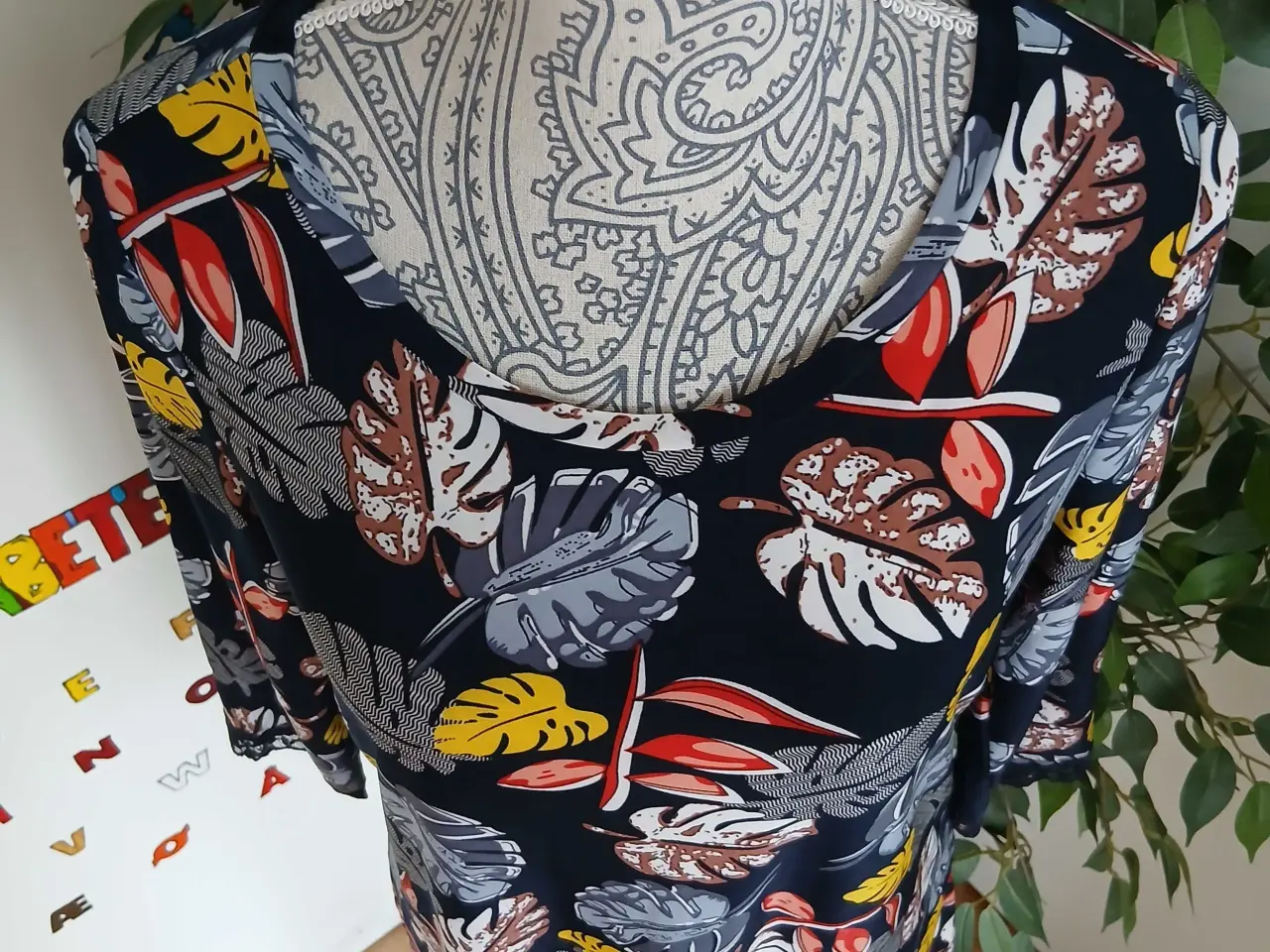 Billede 2 - Bluse. Any Way. Large/40