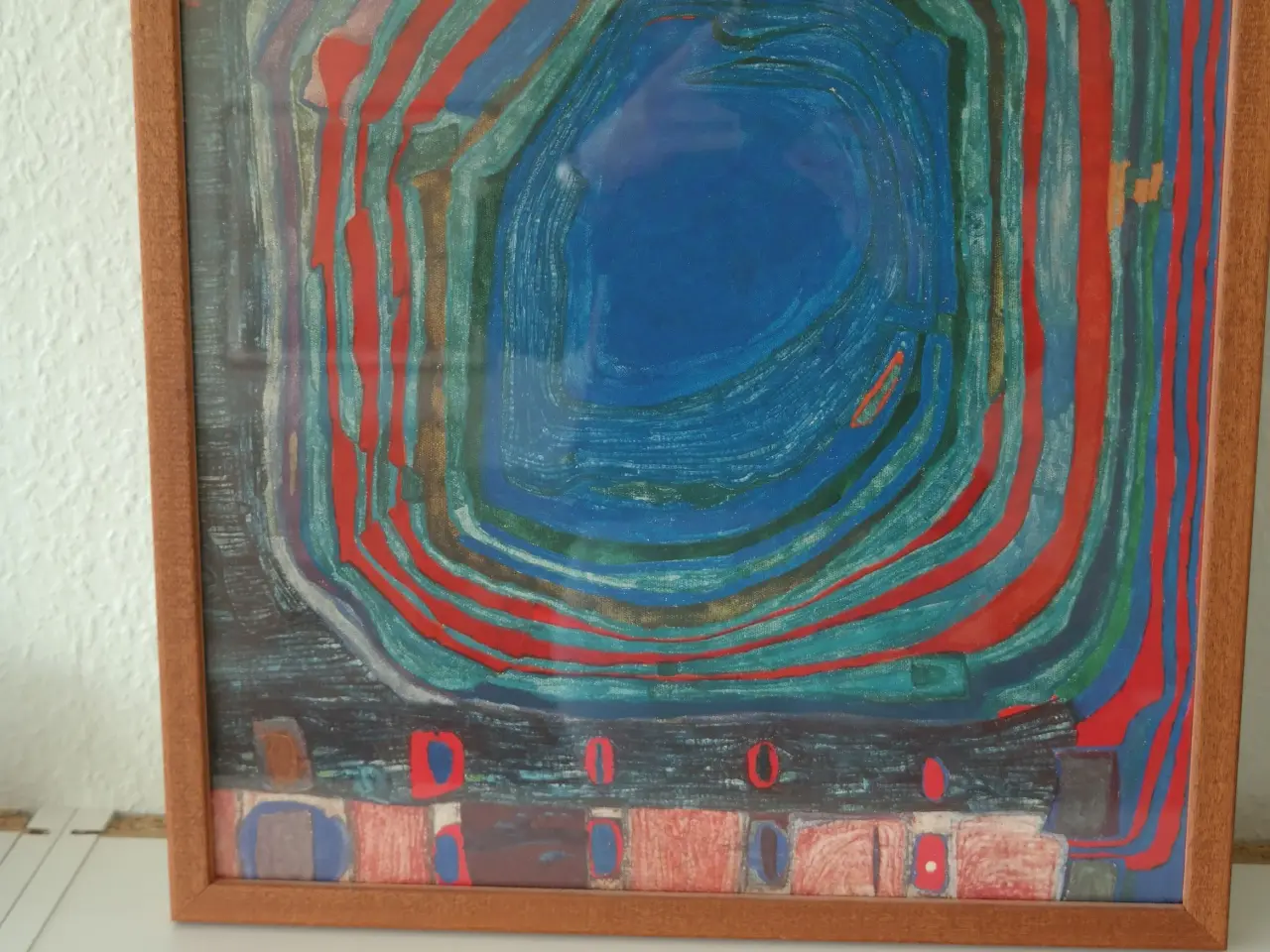 Billede 1 - Hundertwasser i glas og teakramme