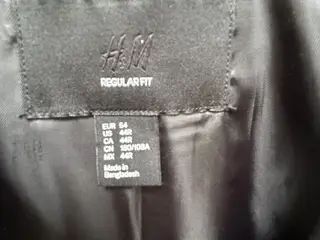 Blazer af mærket H & M
