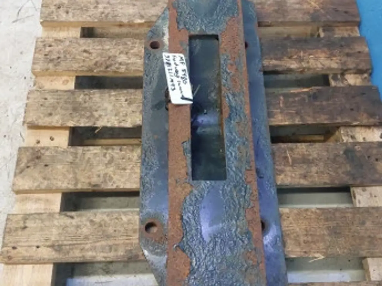 Billede 2 - Massey Ferguson 8480 Front Vægt Camme 3781211M93