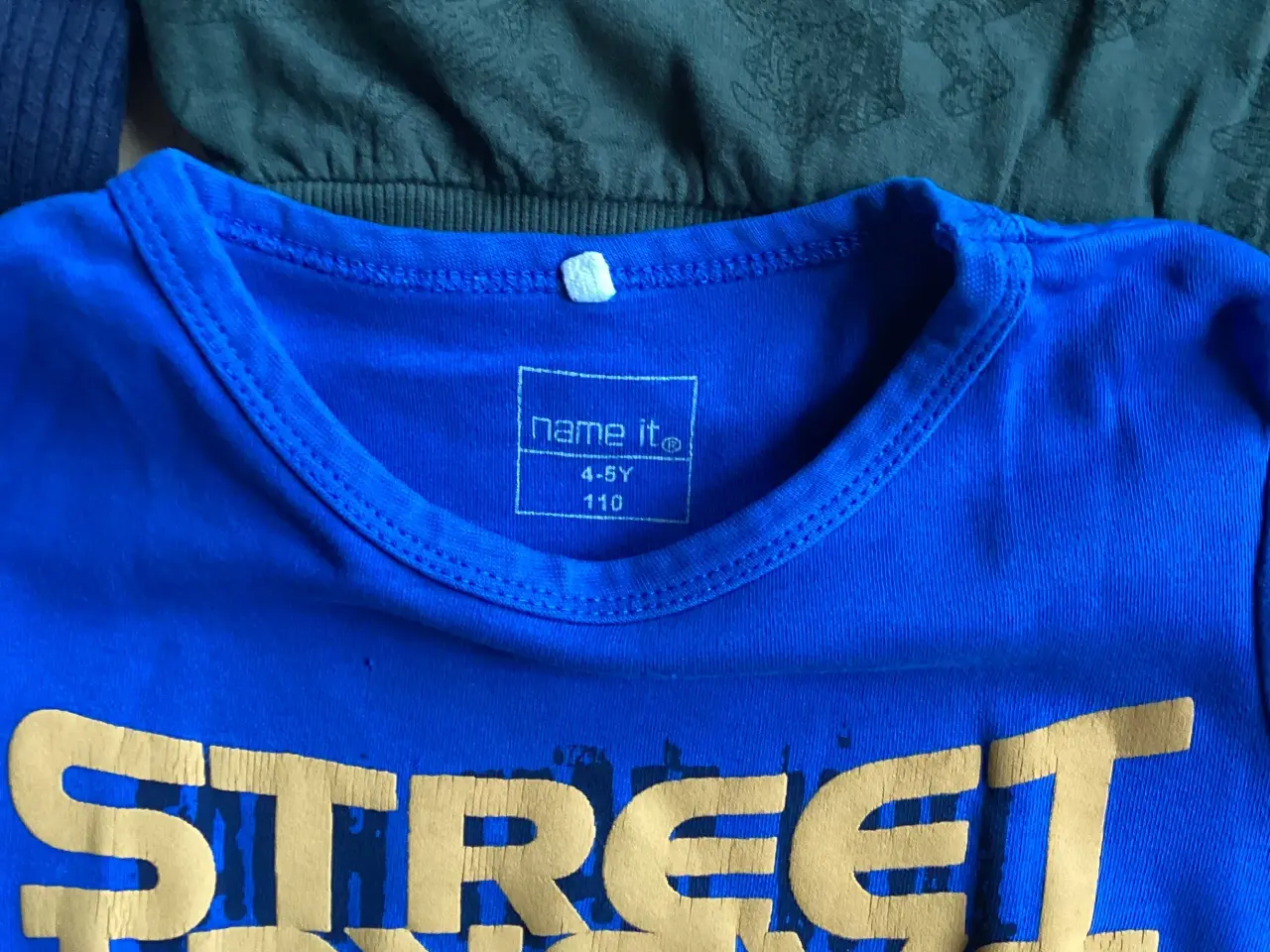Billede 7 - Bluse pakke str. 110