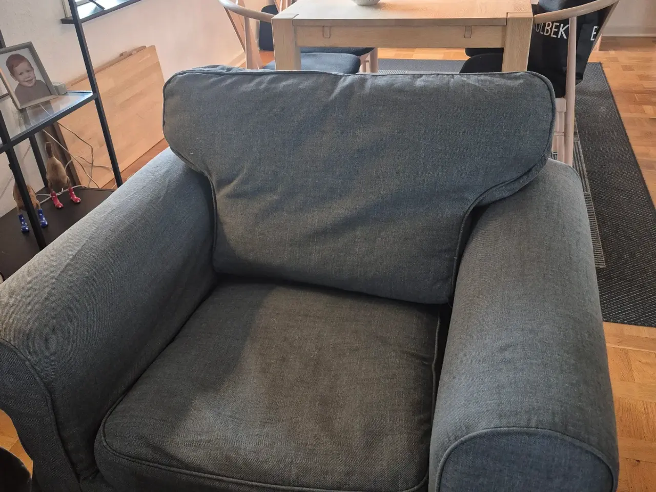 Billede 3 - Sofasæt med en puffe til.