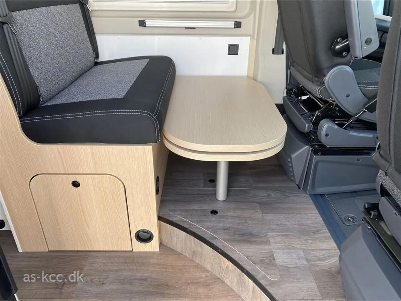 Billede 21 - 2027 - LMC Innovan Pure 640 LMC Innovan Pure 640 – 2027 med automat gear.