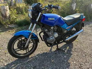 Yamaha XS 400