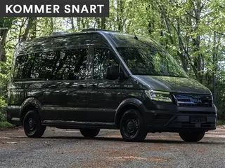 2026 - FURGOK XPANSION 600 4x4 Langsgående senge og cykel garage på 6 meter!