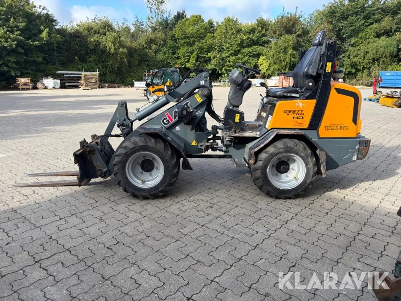 Billede 3 - Minilæsser Giant D337T X-TRA HD med tilbehør