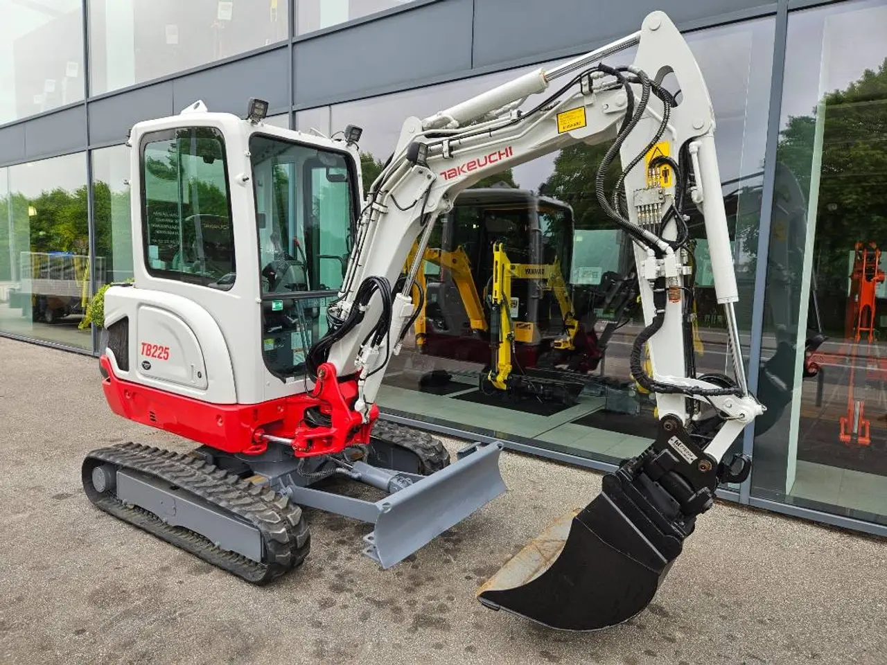 Billede 1 - Takeuchi TB 225
