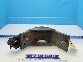 New Holland TM125 Beslag 82020667