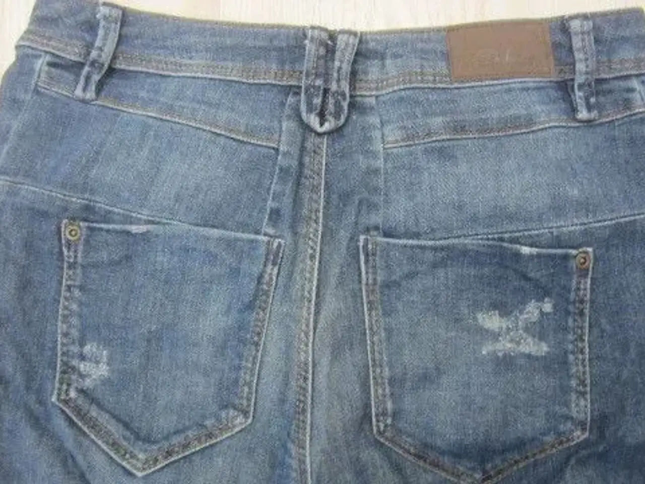 Billede 4 - Str. XS/S, elastiske bukser i slidt look
