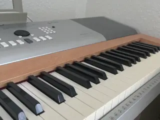 Piano Electronic PortableGrand DGX-620 Yamaha