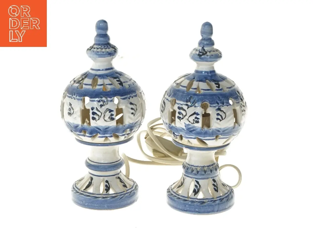 Billede 1 - Klassiske bordlamper i keramik (str. 21 cm)