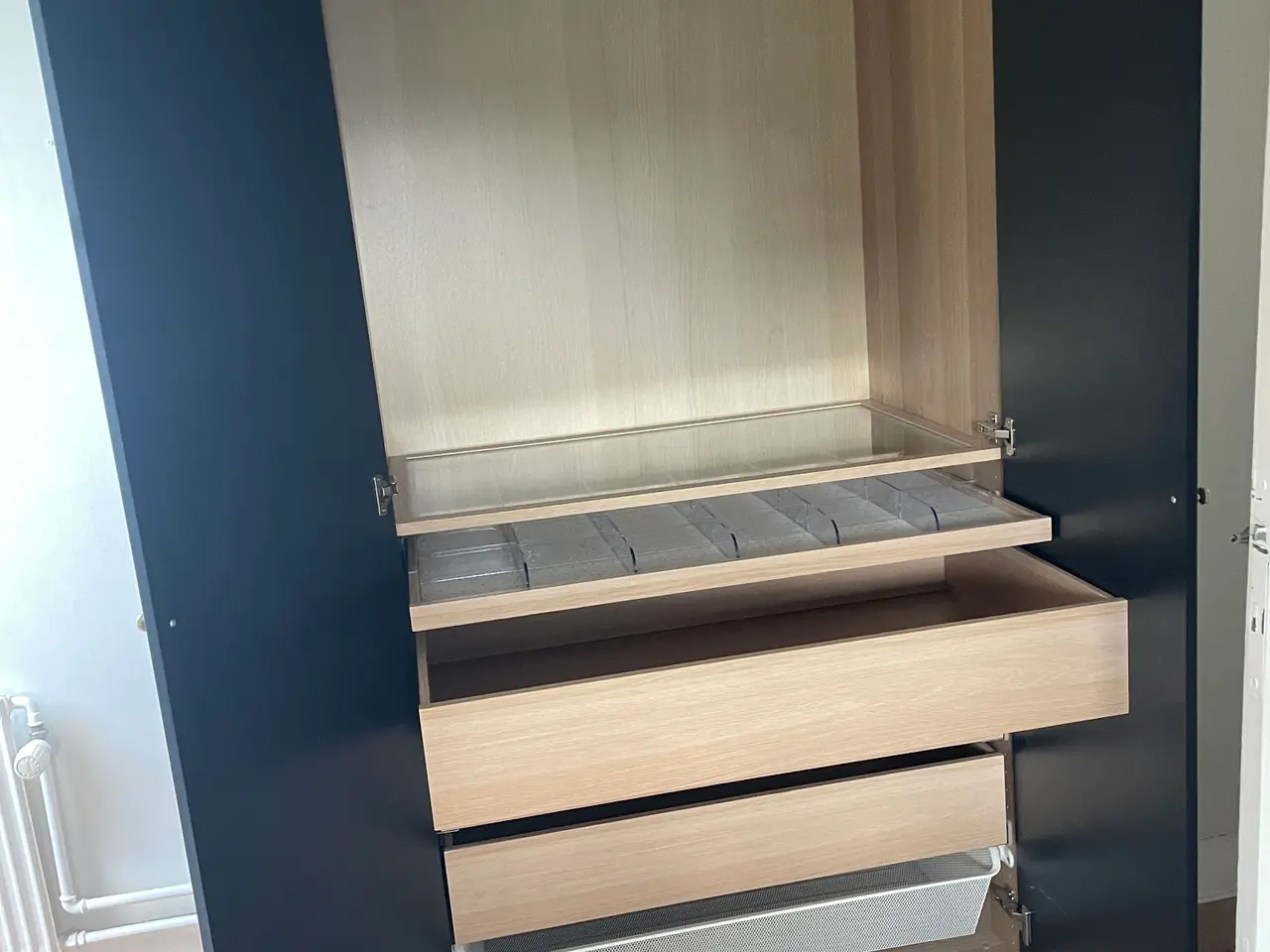 Billede 5 - Garderobe skabe med design låger