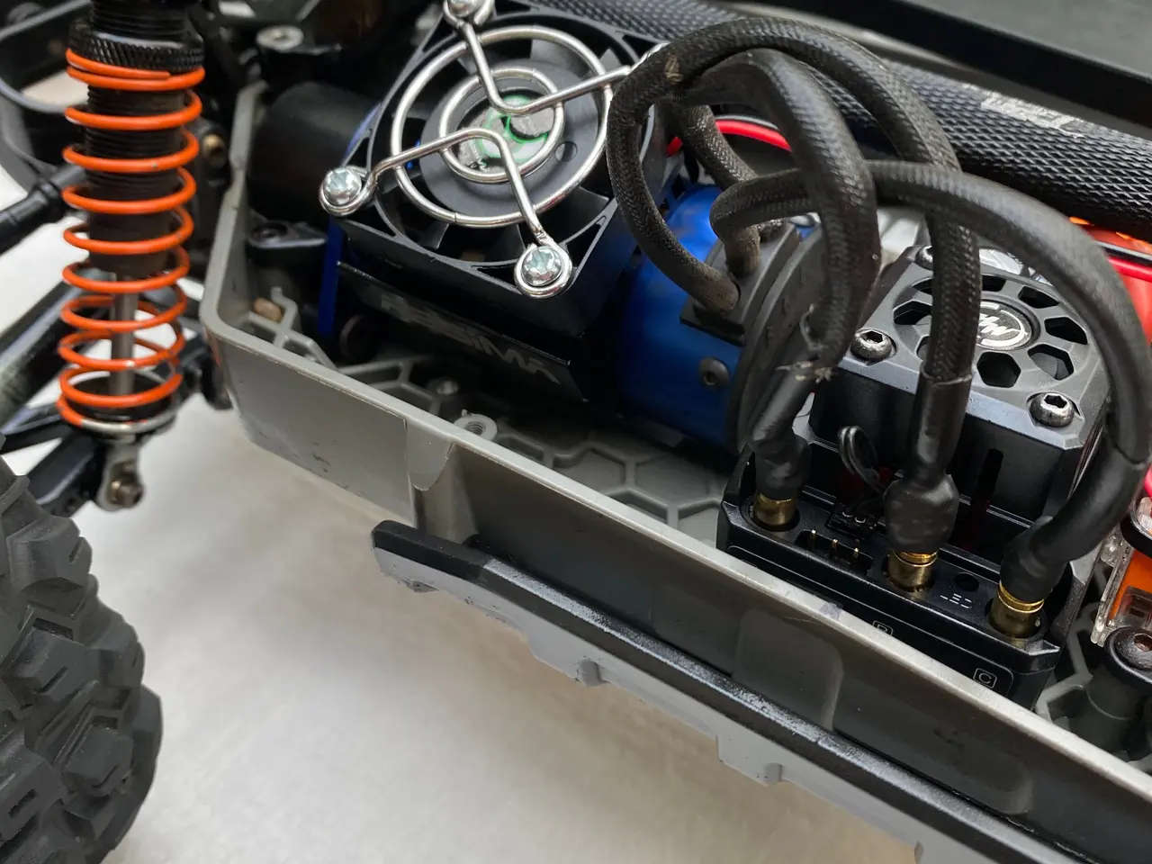 Billede 8 - Traxxas Hoss 4x4 VXL Ultimate Clipless 1/10