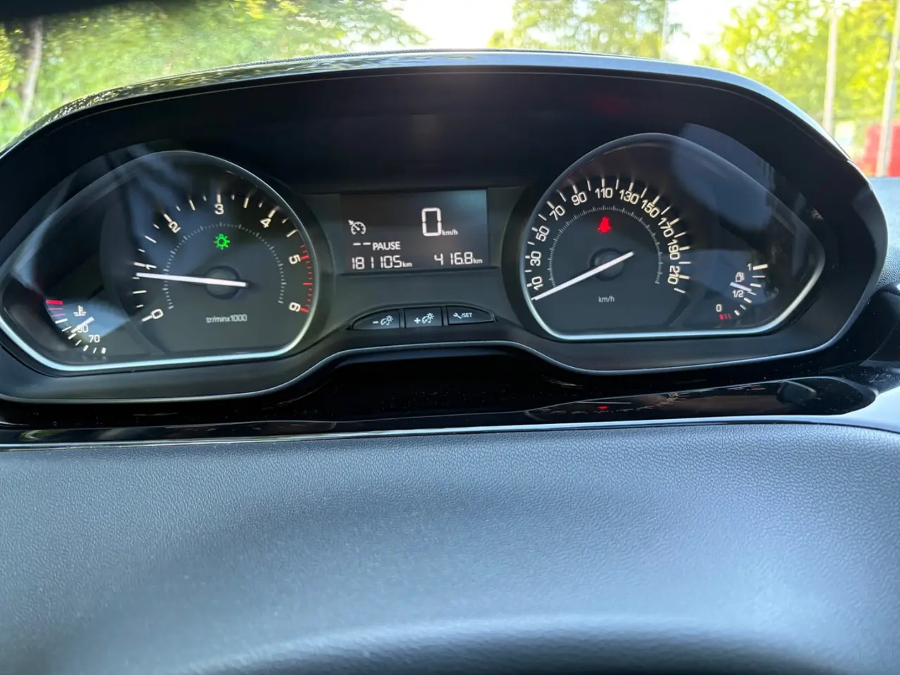 Billede 11 - Peugeot 208 1,6 BlueHDi 100 Chili Sky