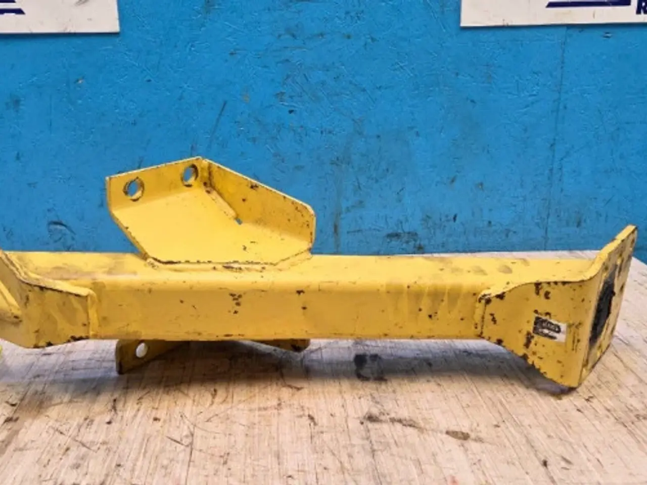 Billede 5 - New Holland TF78 Trækbeslag 84002996