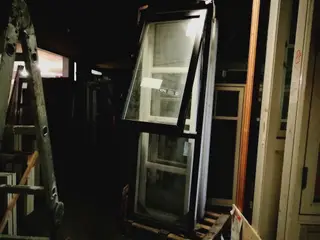 NYT KOMBI VINDUE, TRÆ/ALU SORT, 70,8X211,8