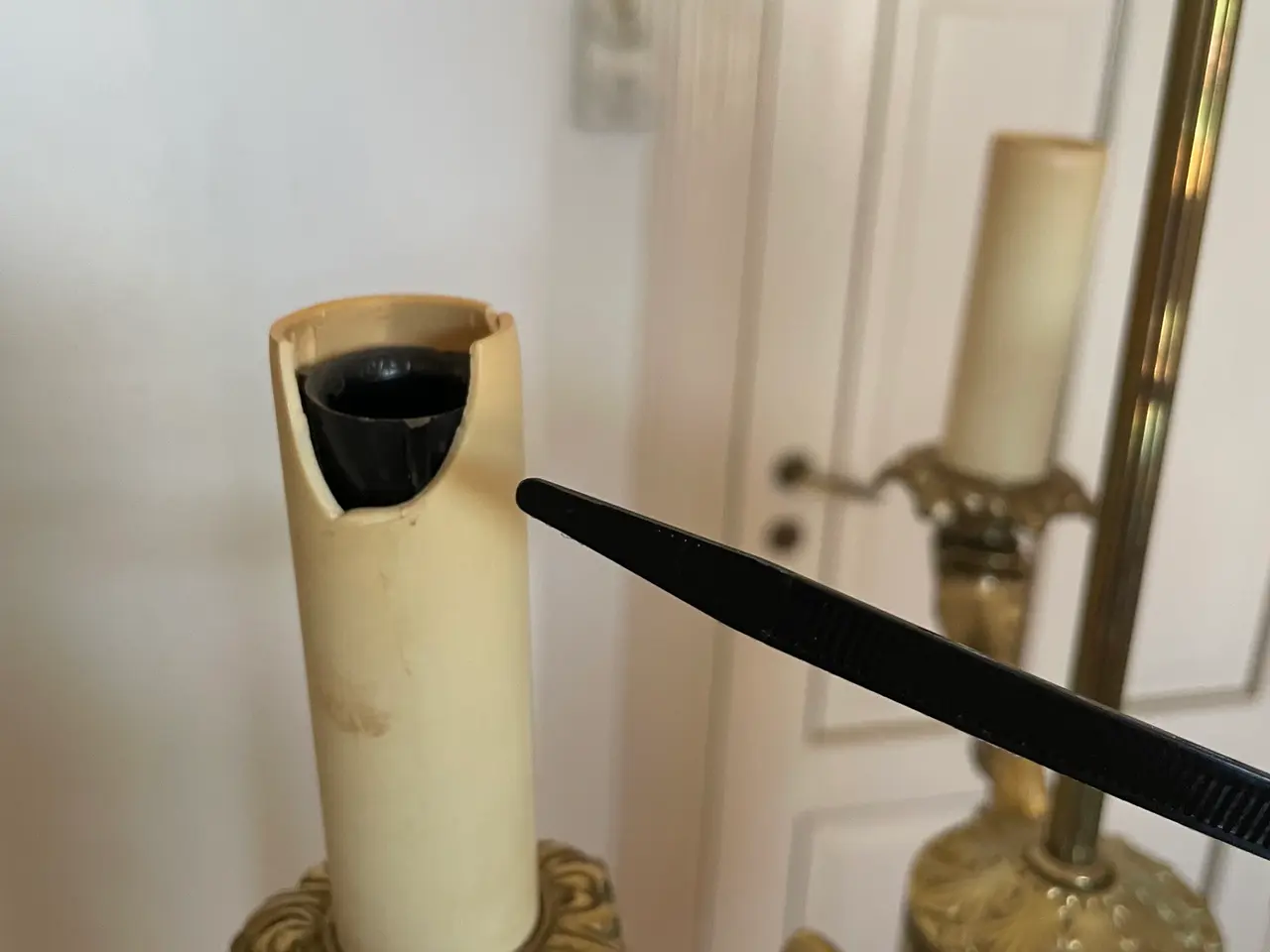 Billede 9 - Flot herskabelig 3-armet messing standerlampe.