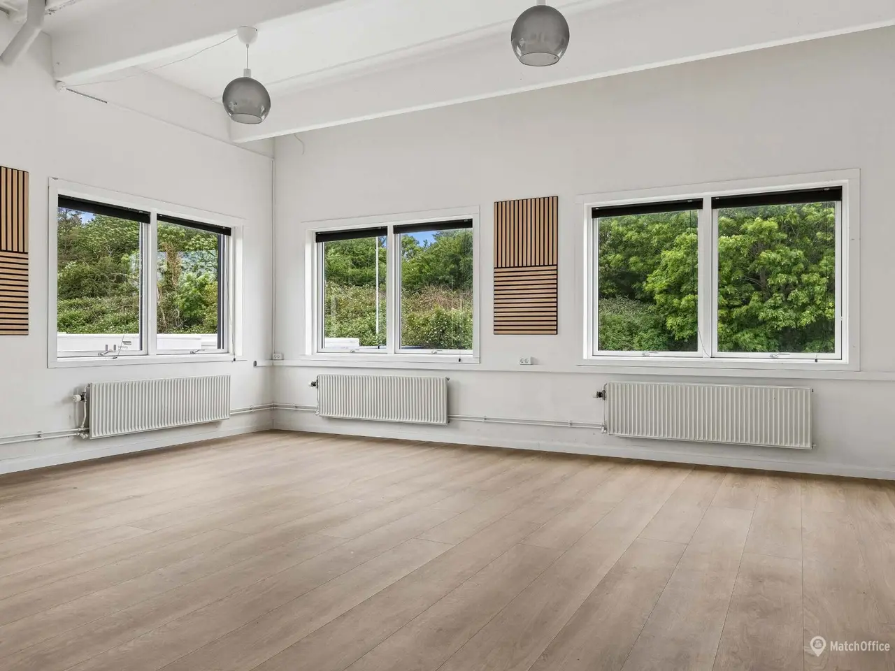 Billede 5 - 785 m² nyistandsat lager/showroom og kontor ud til trafikeret vej