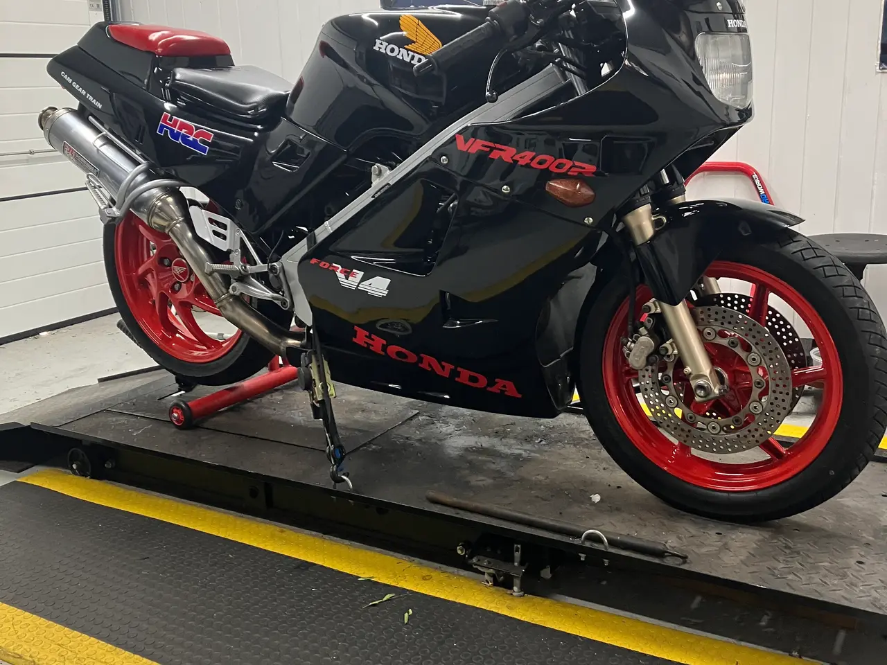 Billede 2 - HONDA VFR 400R