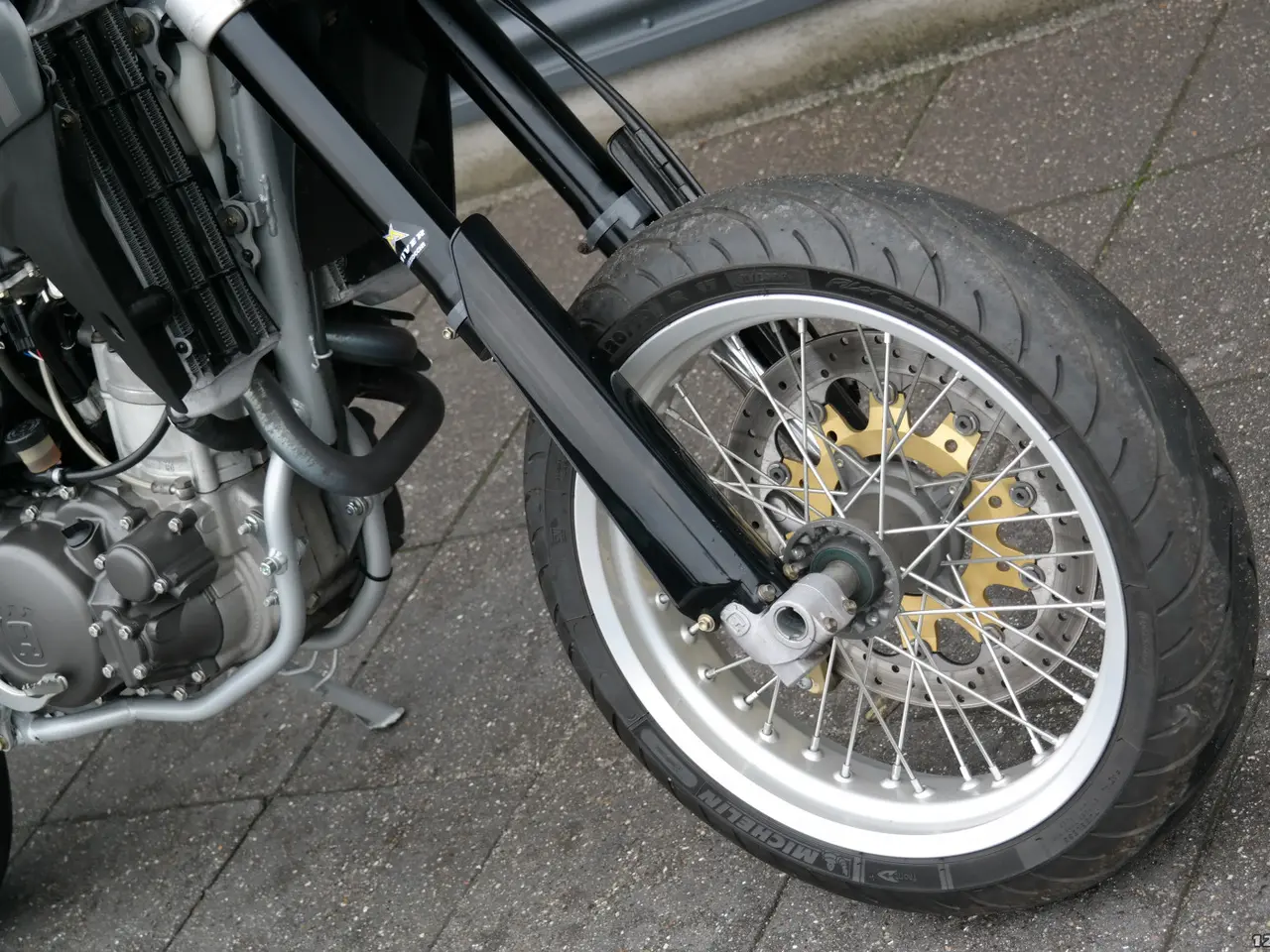 Billede 13 - Husqvarna SM 610 IE MC-SYD       BYTTER GERNE