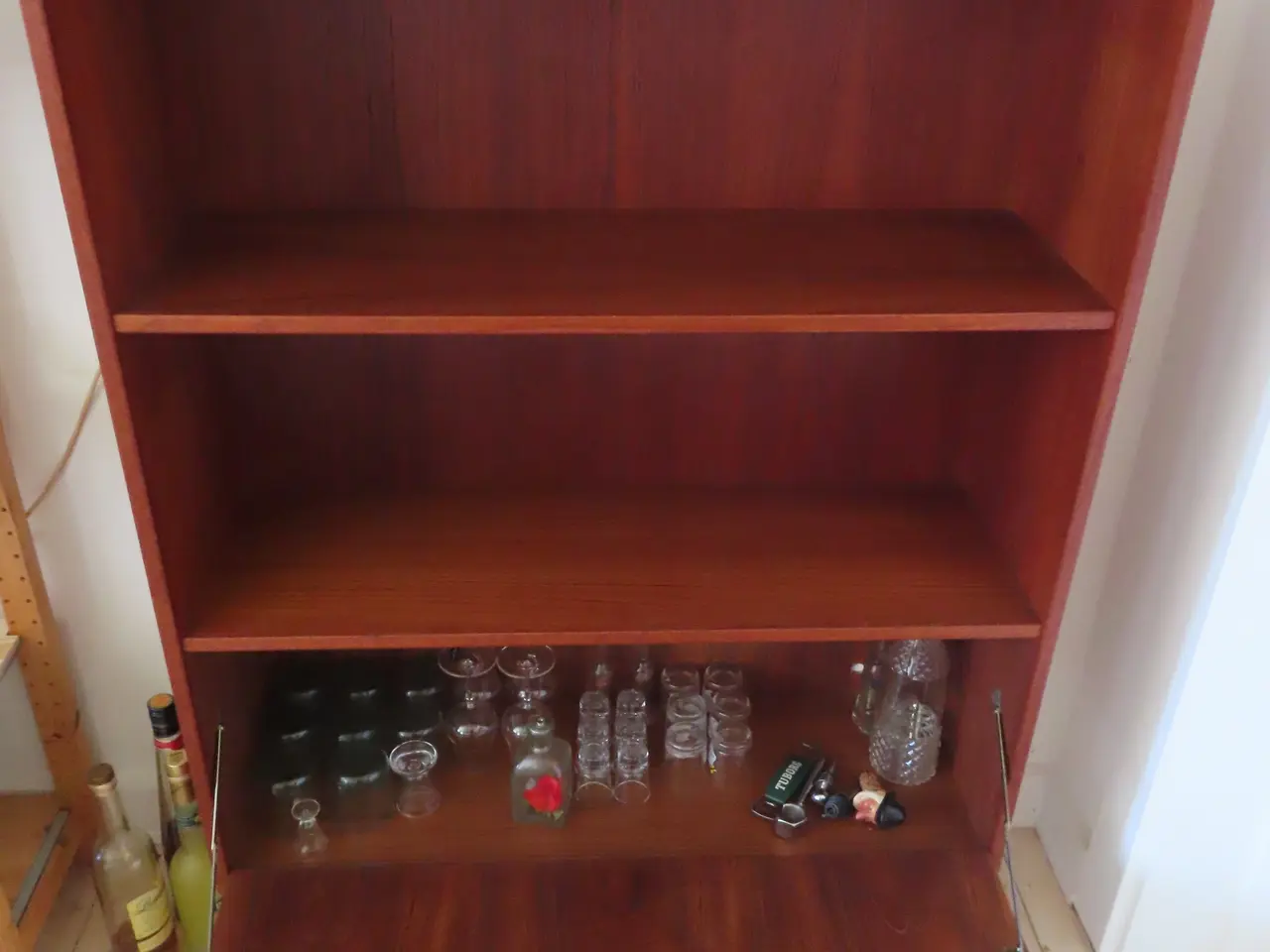 Billede 5 - lækkert retro teak barskab