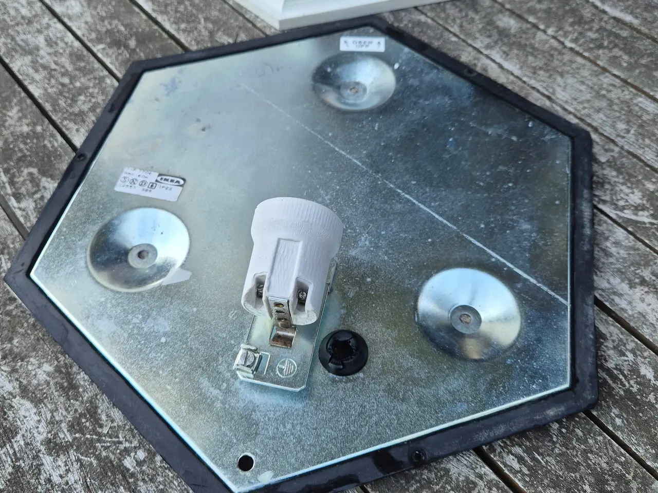 Billede 14 - Sekskantet plafond med gule glas 