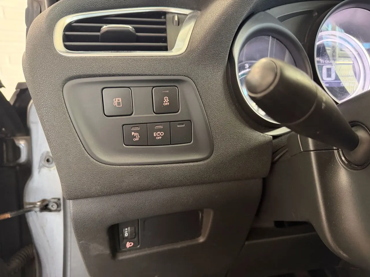 Billede 8 - Citroën C4 1,6 Blue HDi Funky start/stop 100HK 5d