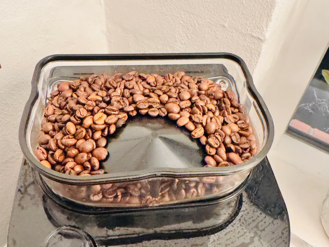 Billede 3 - Hele bønner og formalet kaffe