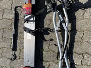 Cykelholder med nr.pladeholder samt stang til dame